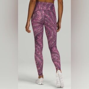 NWOT Lululemon Swift Speed High-Rise Tight 28" Dimensional Sonic
Pink Multi